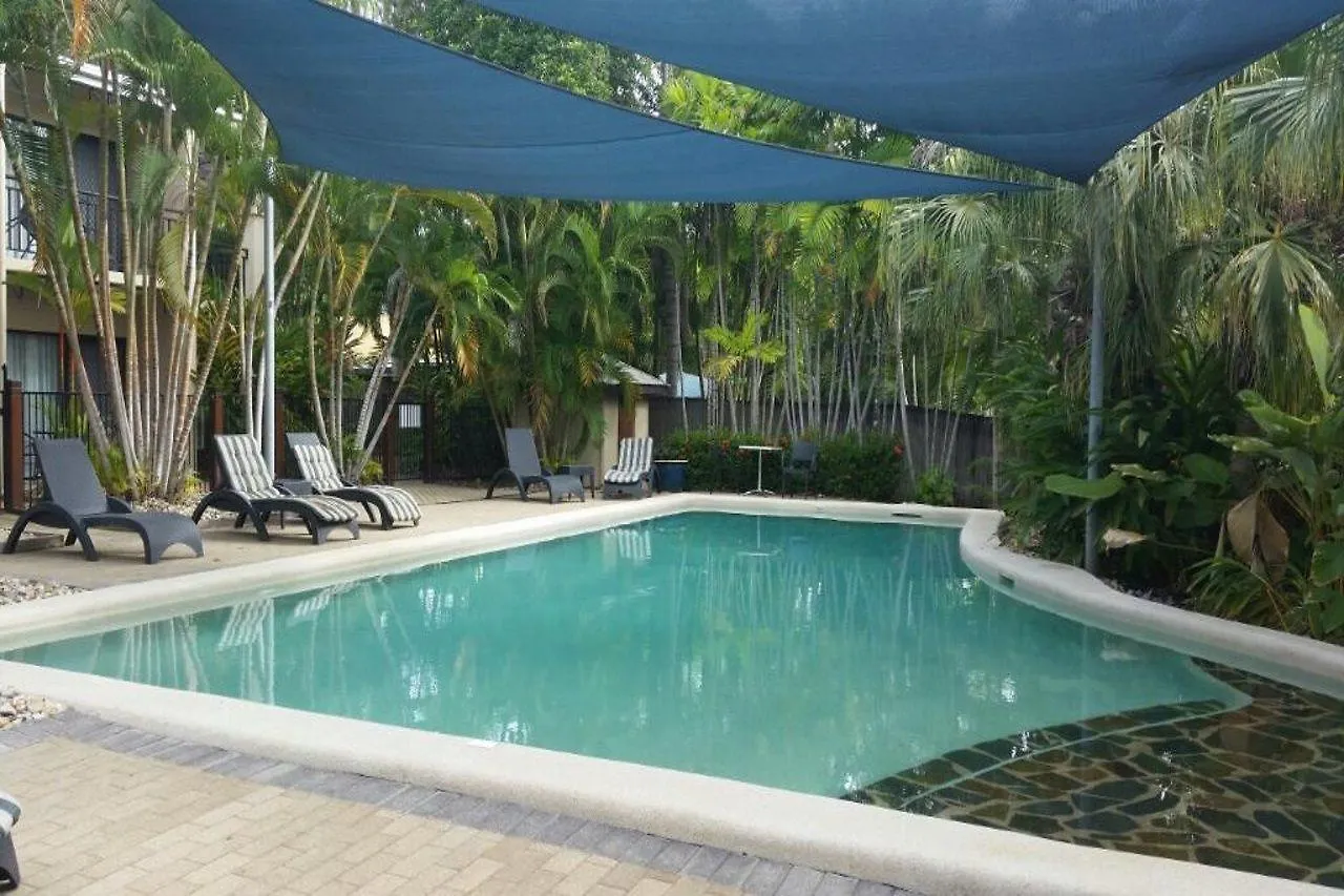 Trinity Beach Club Holiday Apartments Aparthotel