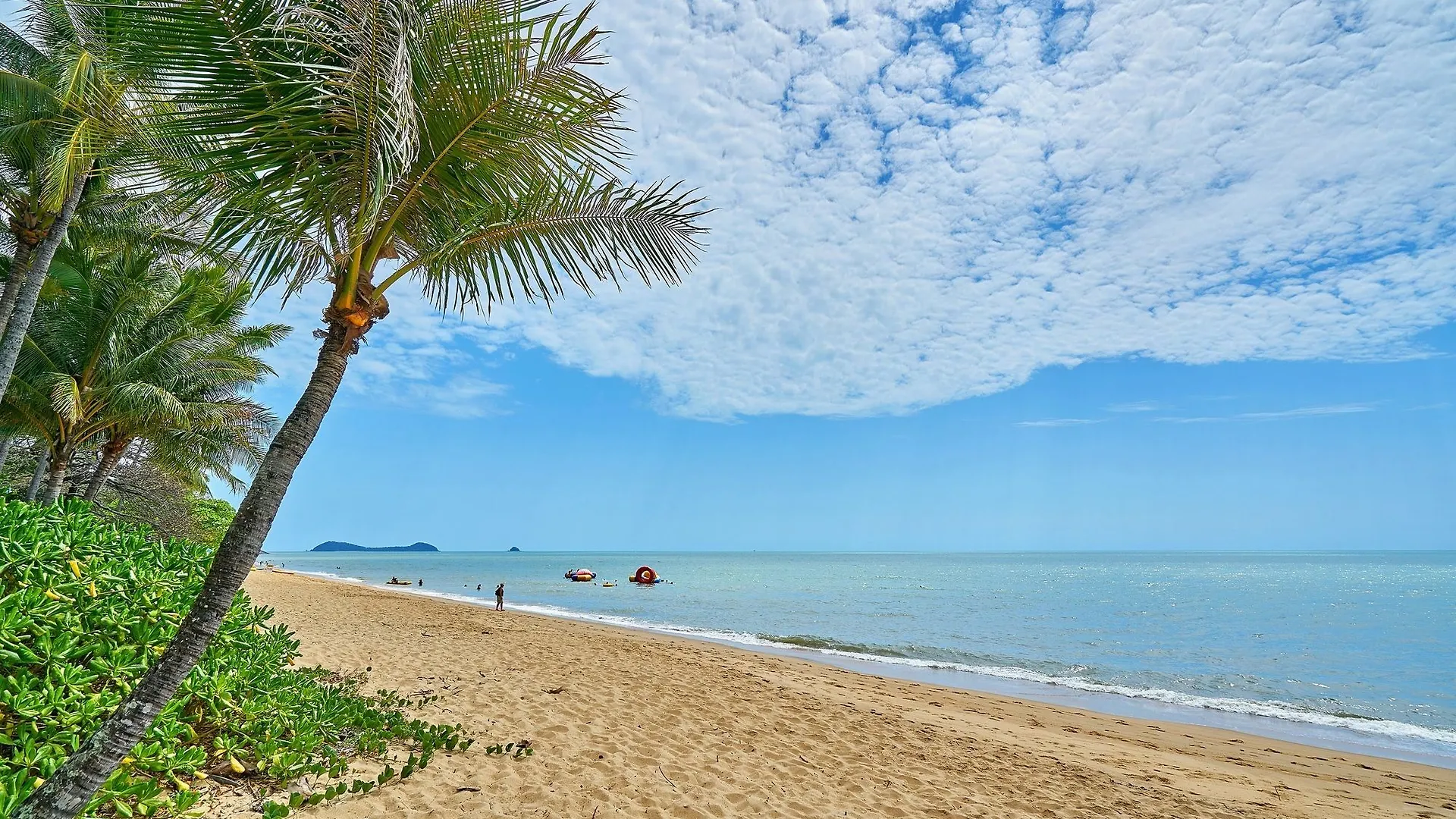 **** Aparthotel Trinity Beach Club Holiday Apartments Australia