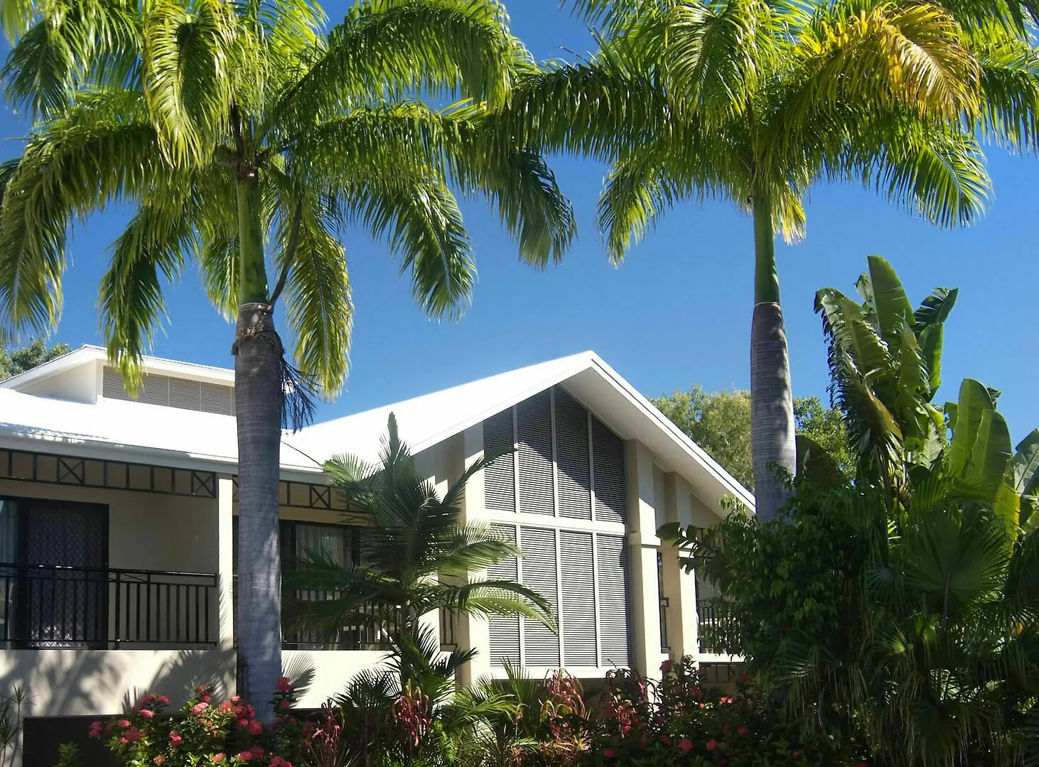 Trinity Beach Club Holiday Apartments Aparthotel